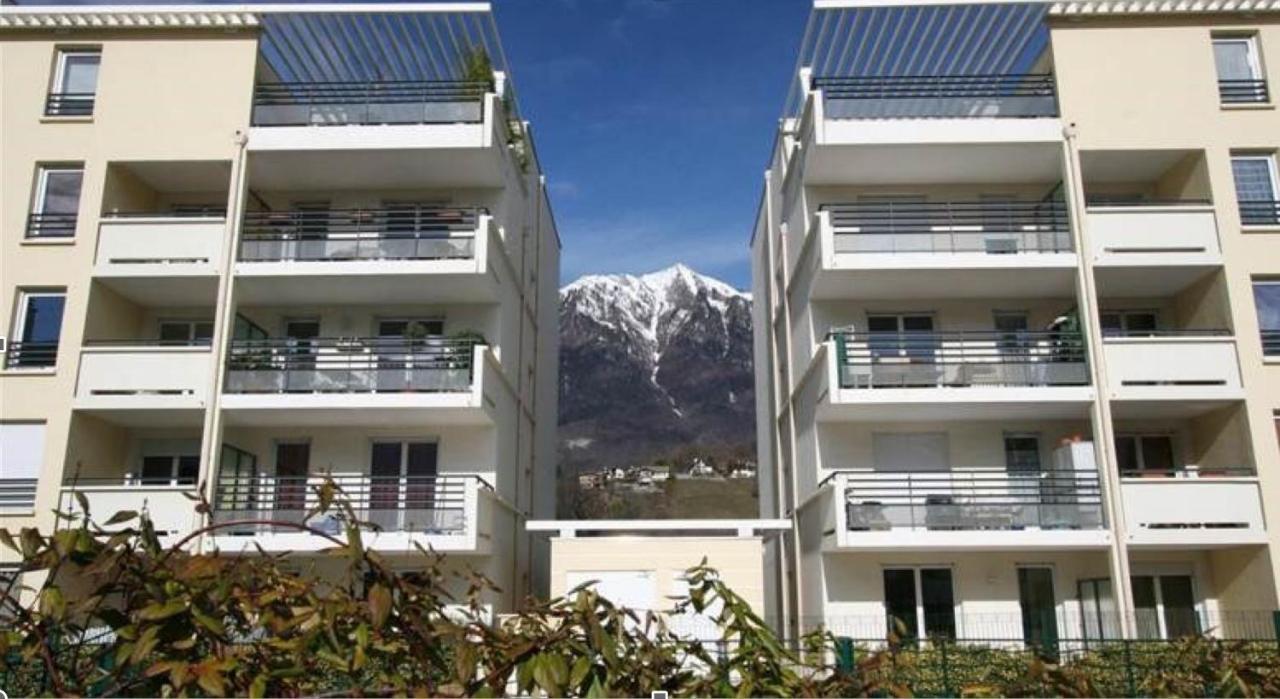 L Edelweiss Et Sa Piscine Lägenhet Albertville Exteriör bild